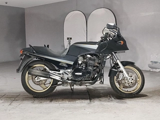 Kawasaki GPZ900R 1991