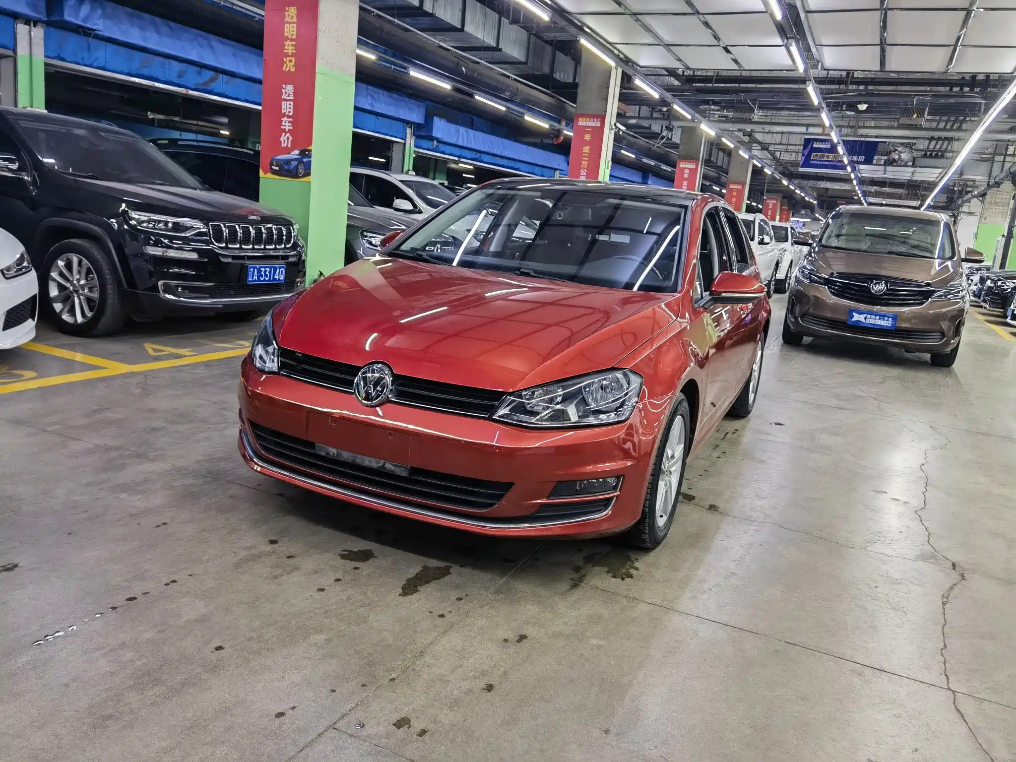 VOLKSWAGEN GOLF 2014
