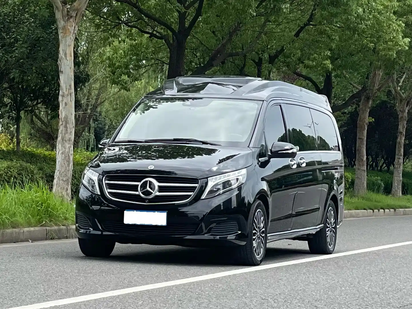 MERCEDES-BENZ V-CLASS 2019