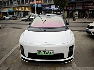 Заказать LI AUTO I8