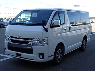 TOYOTA HIACE VAN