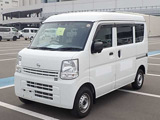 NISSAN CLIPPER VAN