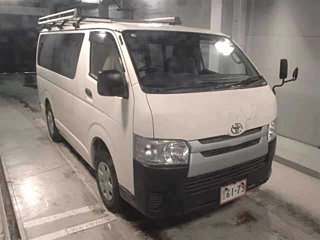 TOYOTA REGIUS ACE VAN