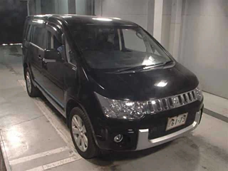 MITSUBISHI DELICA D5