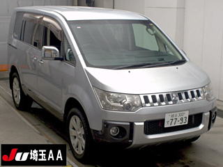 MITSUBISHI DELICA D5