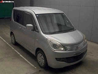 MITSUBISHI DELICA D2