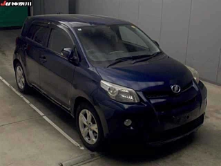 TOYOTA IST
