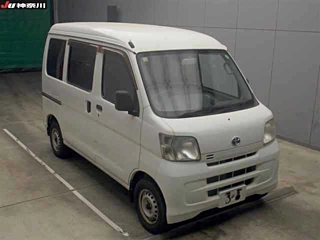 TOYOTA PIXIS VAN