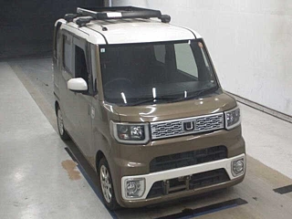 DAIHATSU WAKE