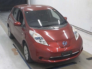 NISSAN LEAF