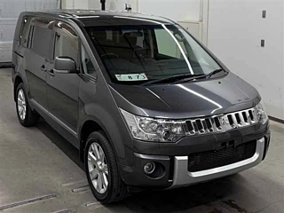 MITSUBISHI DELICA D5