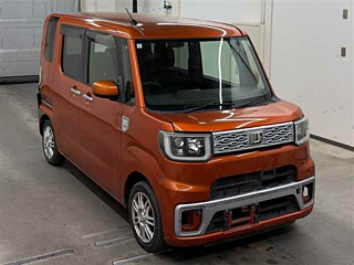 DAIHATSU WAKE