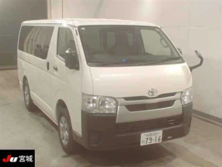 TOYOTA HIACE VAN