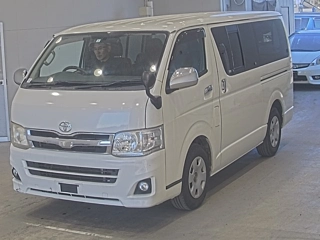 TOYOTA HIACE VAN