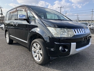 MITSUBISHI DELICA D5