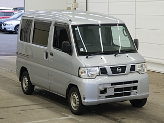 NISSAN CLIPPER VAN