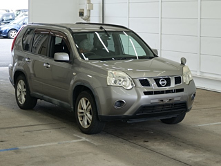NISSAN X TRAIL