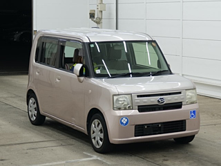DAIHATSU MOVE CONTE