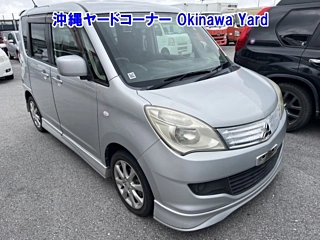 MITSUBISHI DELICA D2 2013
