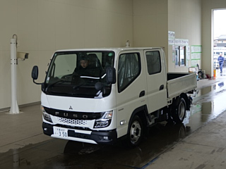 MITSUBISHI CANTER