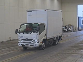 TOYOTA DYNA