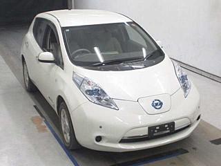NISSAN LEAF