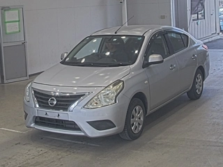 NISSAN TIIDA LATIO
