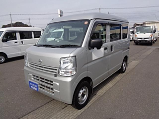 NISSAN CLIPPER VAN