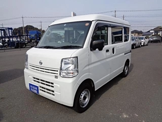 NISSAN CLIPPER VAN