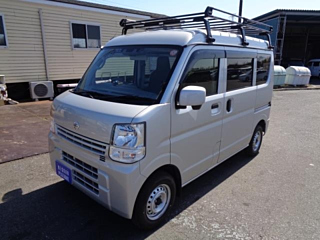 NISSAN CLIPPER VAN