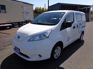 NISSAN NV200