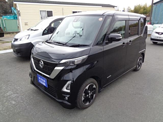 NISSAN ROOX
