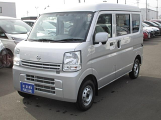 NISSAN CLIPPER VAN