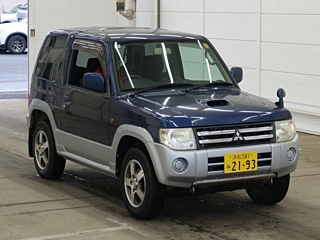 MITSUBISHI PAJERO MINI