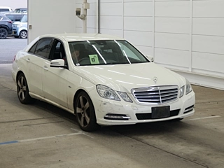 MERCEDES BENZ E CLASS