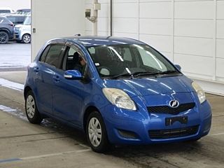 TOYOTA VITZ