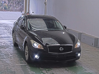 NISSAN FUGA