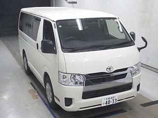 TOYOTA HIACE VAN