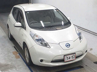 NISSAN LEAF