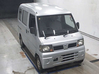 NISSAN CLIPPER VAN
