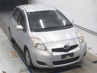 TOYOTA VITZ