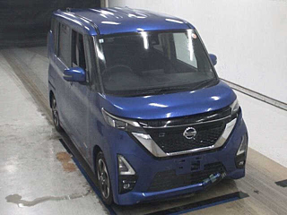 NISSAN ROOX
