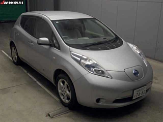 NISSAN LEAF