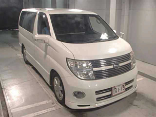 NISSAN ELGRAND