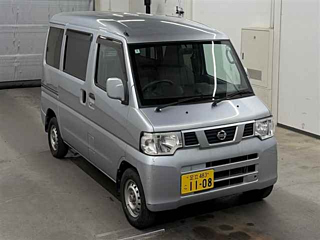 NISSAN CLIPPER VAN