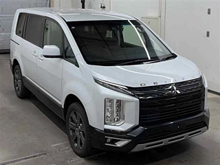 MITSUBISHI DELICA D5