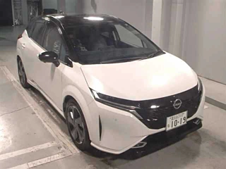 NISSAN AURA