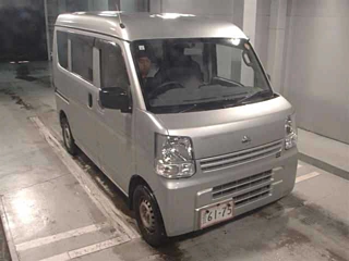 NISSAN CLIPPER VAN