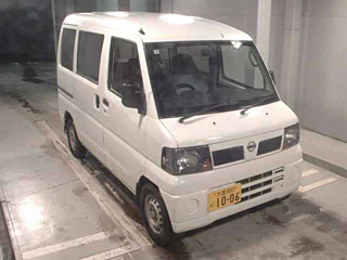 NISSAN CLIPPER VAN