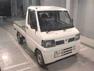 NISSAN CLIPPER TRUCK